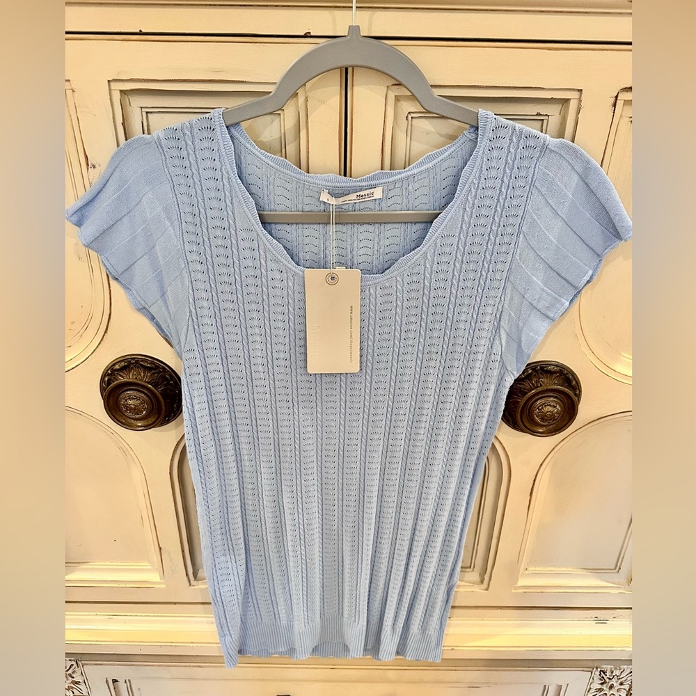 Light Blue Ribbed Knit Scoop Neck knit top size small